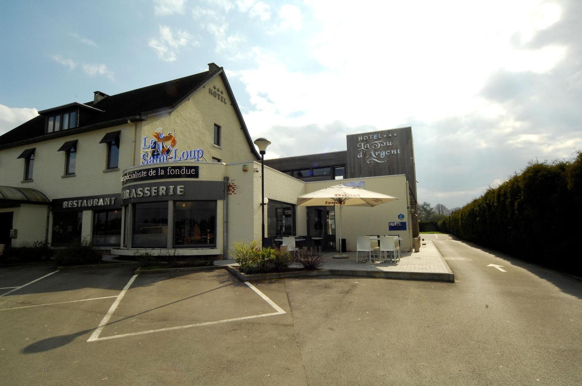 Hotel Le Saint Loup Gembloers Buitenkant foto